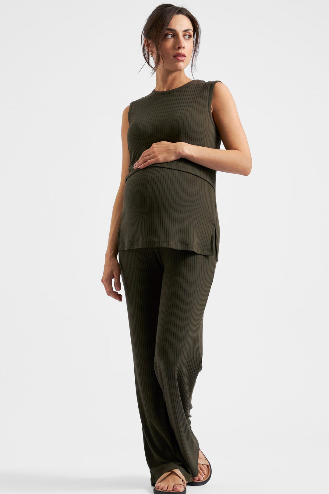 Wardrobe Must-Haves: Day-to-Night Nursing Dresses for Busy Moms