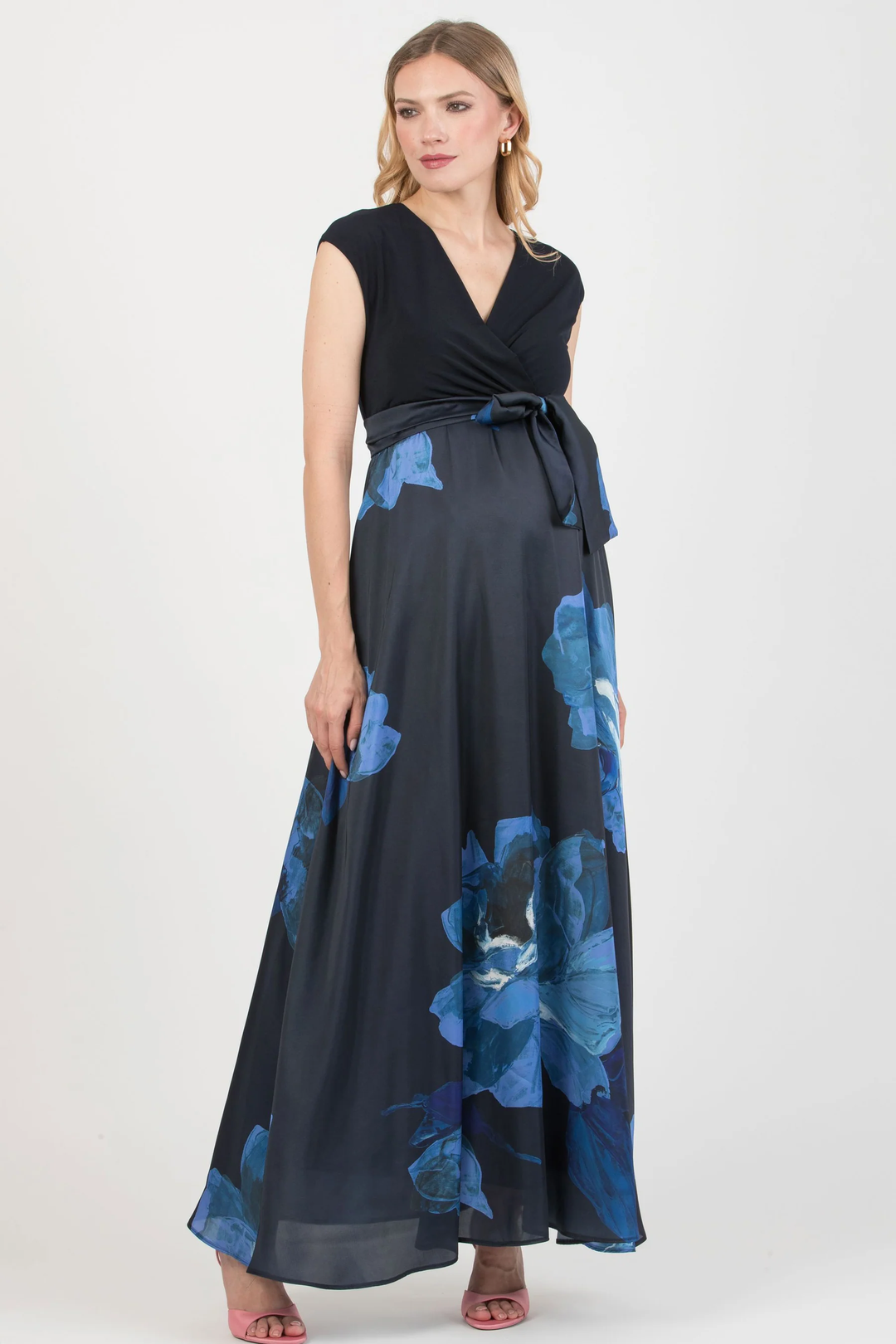 What to Wear to a Wedding While Pregnant – Evening Dress Guide