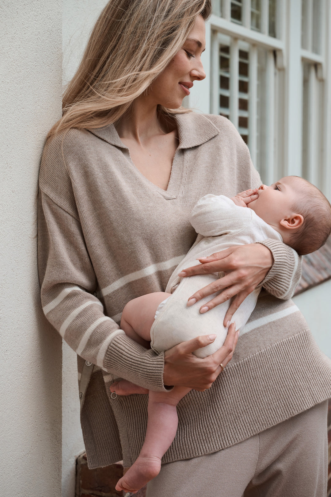 Lori Maternity & Nursing Soft Knit Latte / Chalk